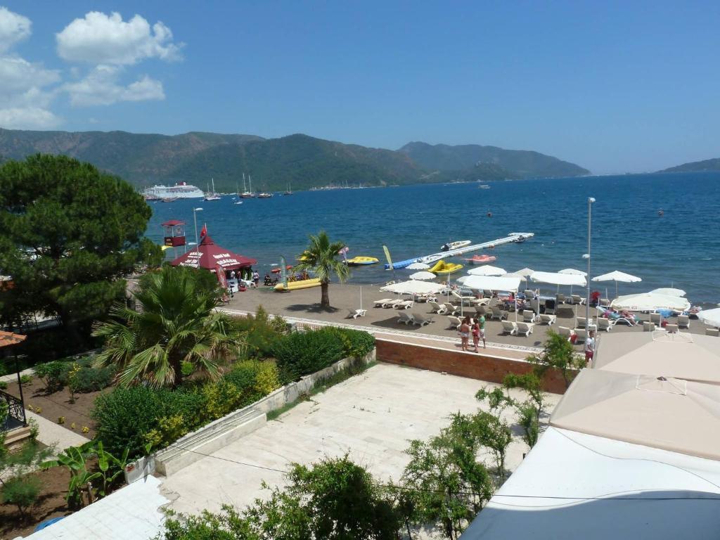 מרמריס La Vita Beach Hotel מראה חיצוני תמונה