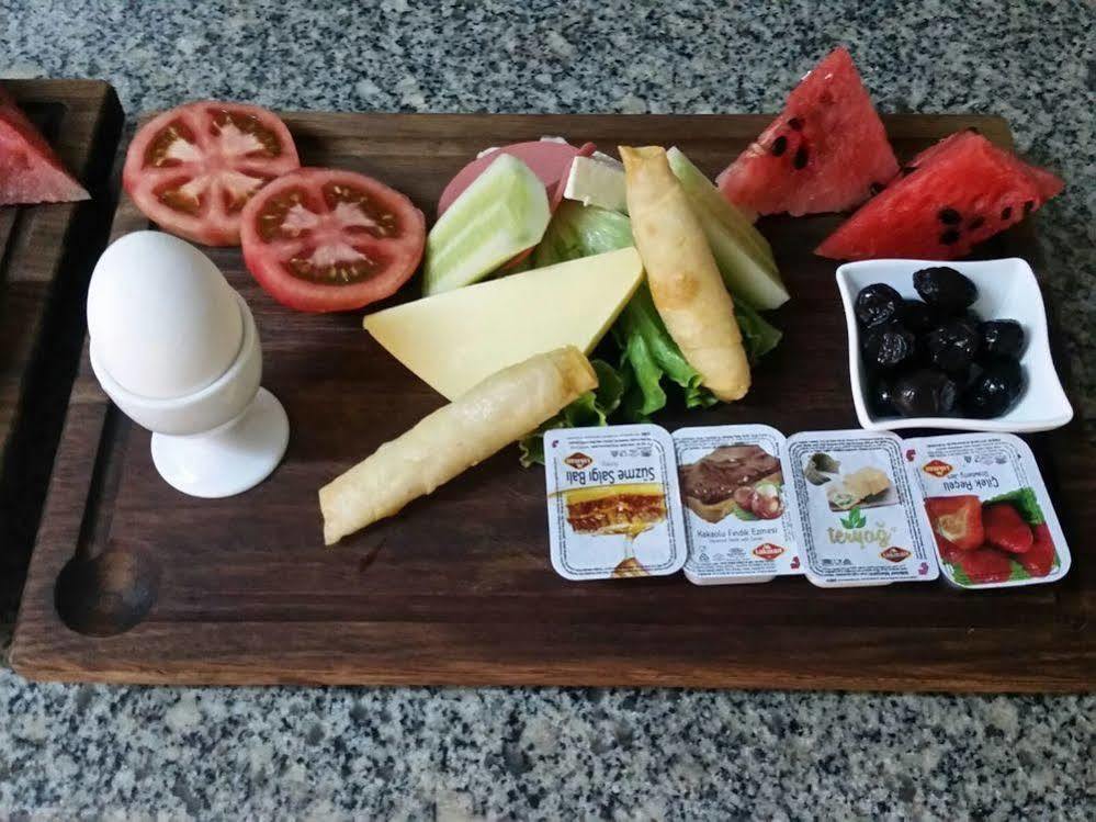 מרמריס La Vita Beach Hotel מראה חיצוני תמונה